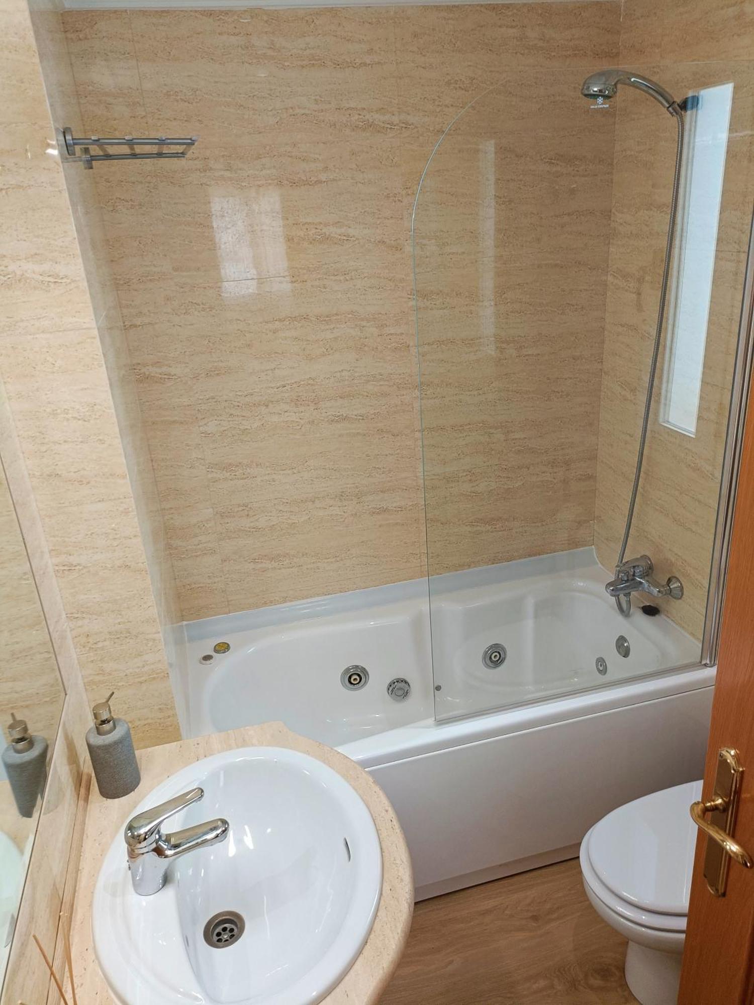 Ferienwohnung Piso En Pleno Centro De Albacete Con Garaje Exterior foto